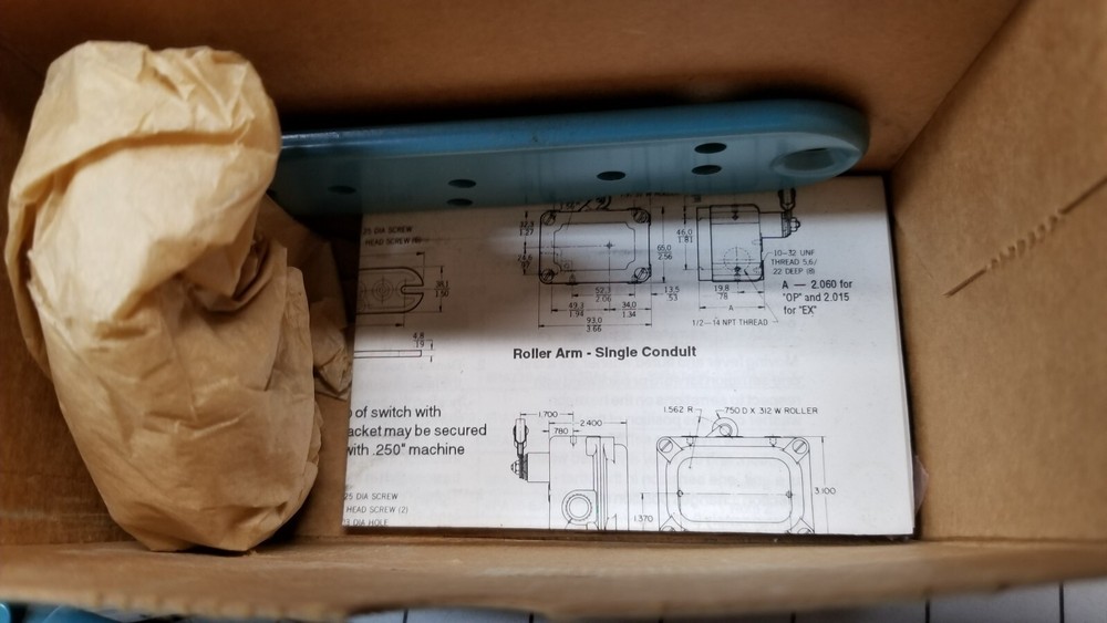 Honeywell EX-AR 9842 Micro Switch 9843 single roller arm Explosion Proof snap