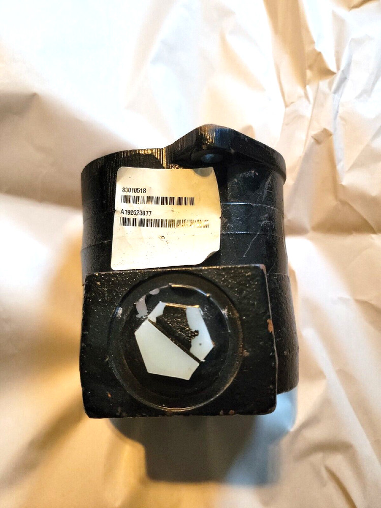 hydraulic pump 83010518