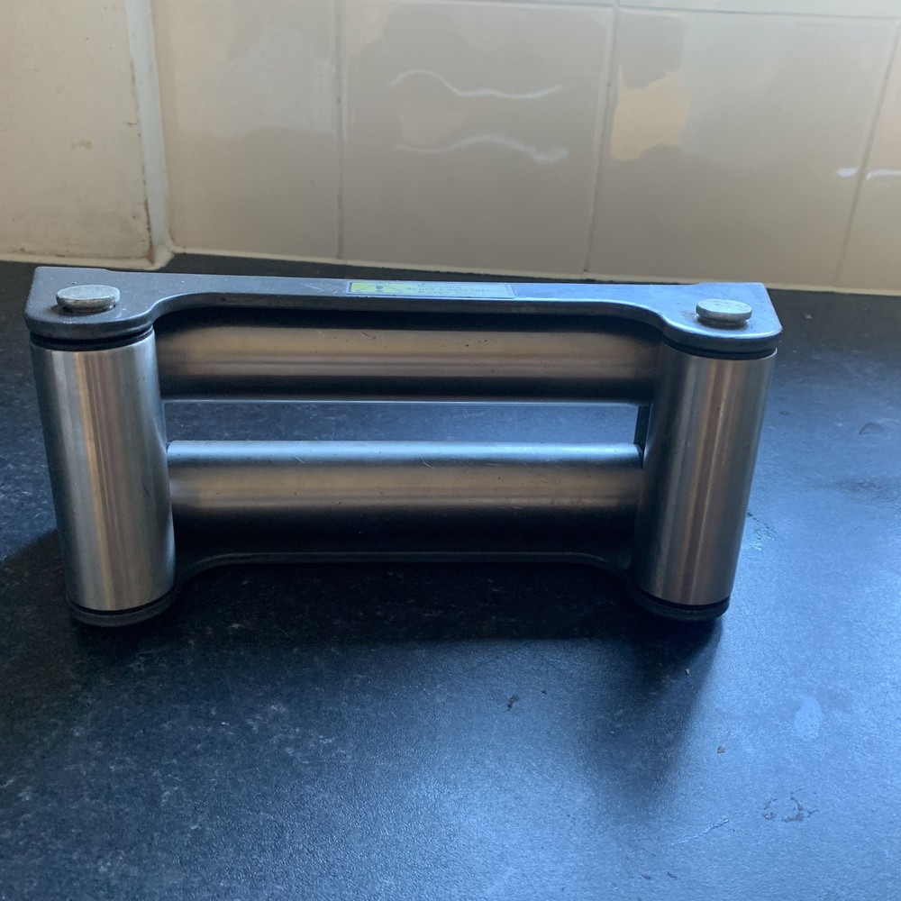WINCH CABLE ROLLER  GUIDE