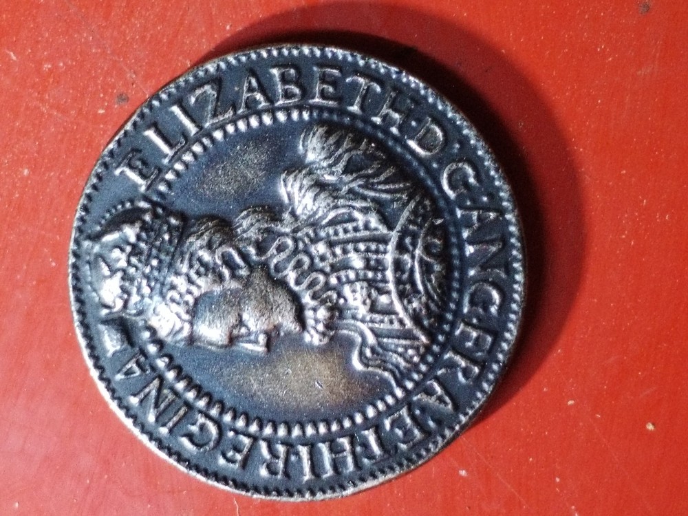 Elizabeth coin 999 silver