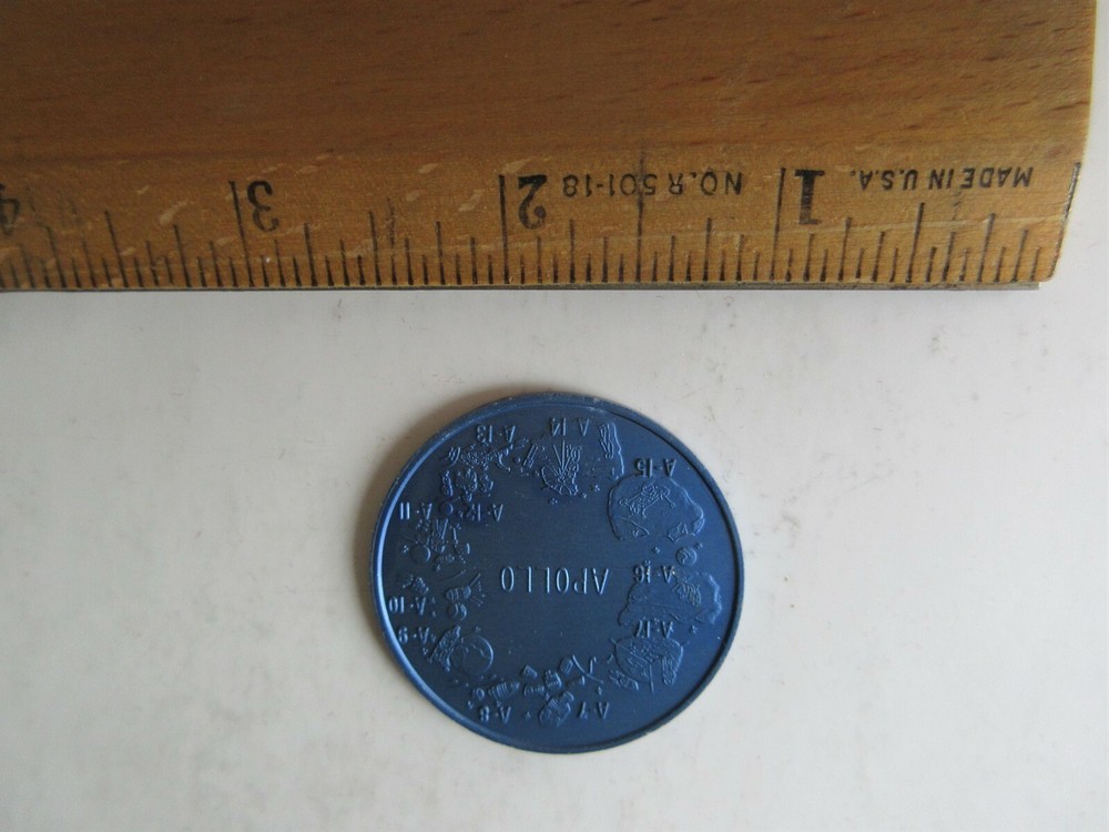 Apollo manned Spacecraft Flight Series Commemorative Coin