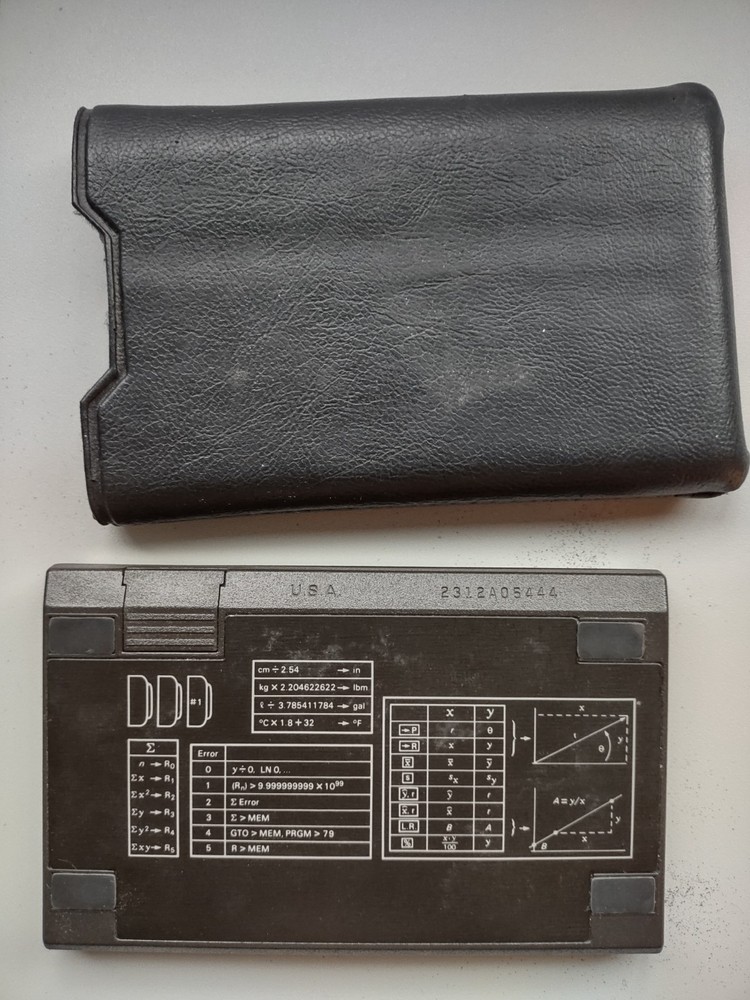 Hewlett-Packard HP 10c, good condition, no battery, untested