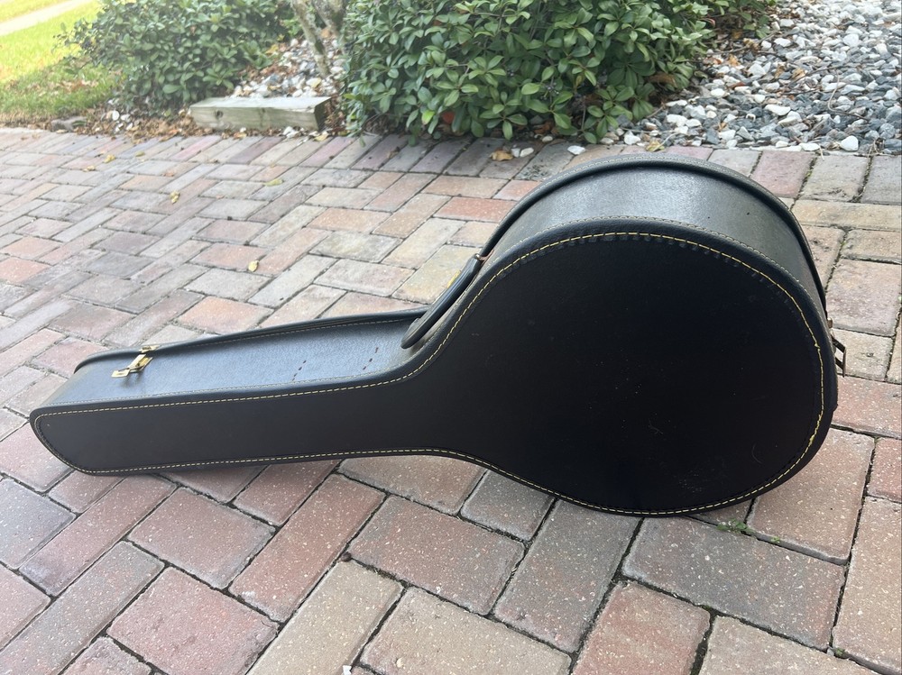 Franciscan Banjo 5 String with Case