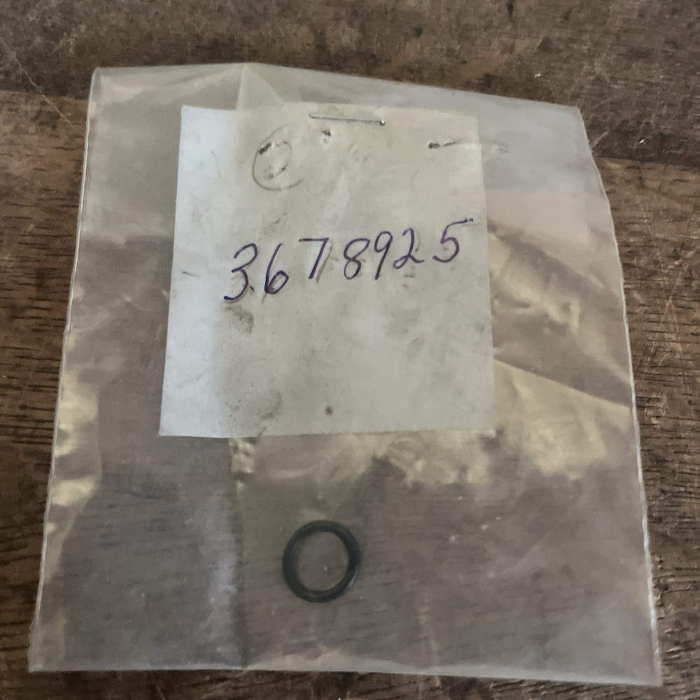NOS CUMMINS SEAL,O RING 3678925