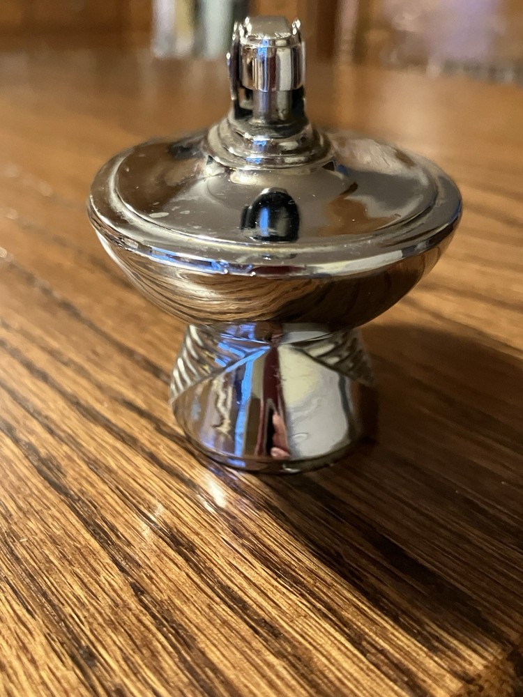 Vintage MCM Ronson Tempo table lighter.