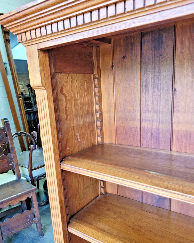 ANTIQUE OAK OPEN BOOKCASE