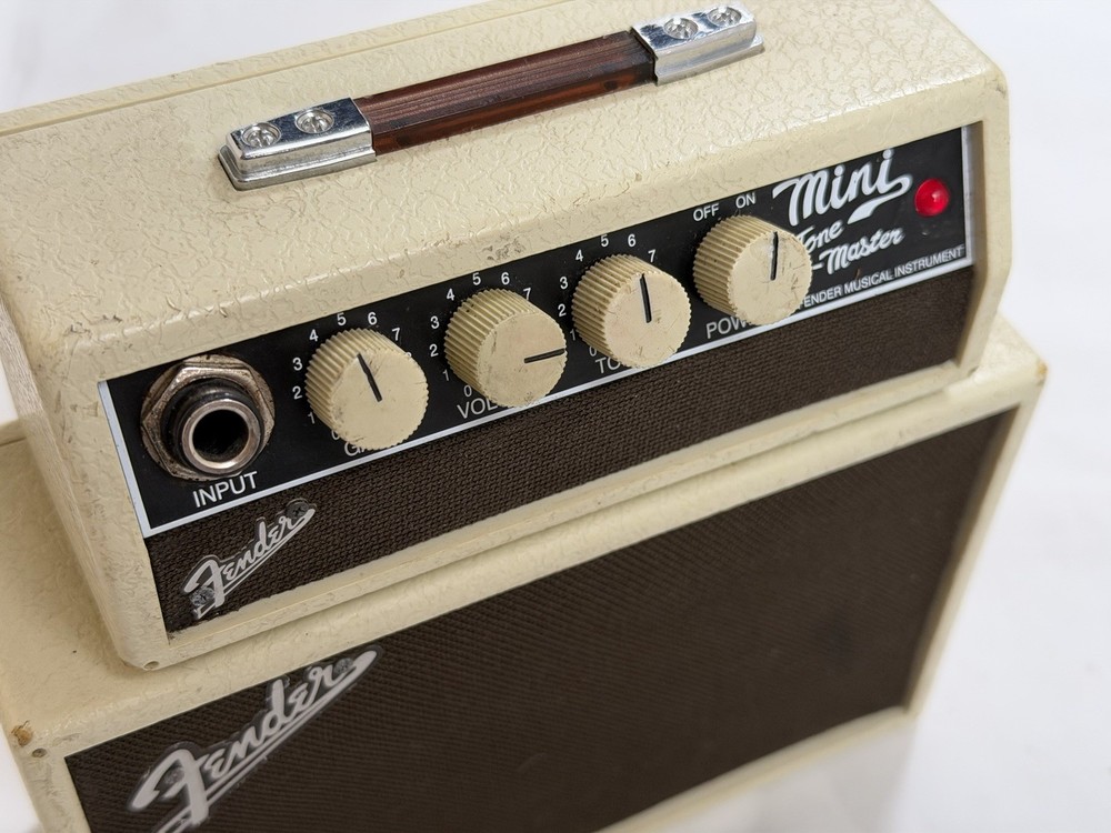 Fender Mini Tone-Master Miniature Amp Battery Powered