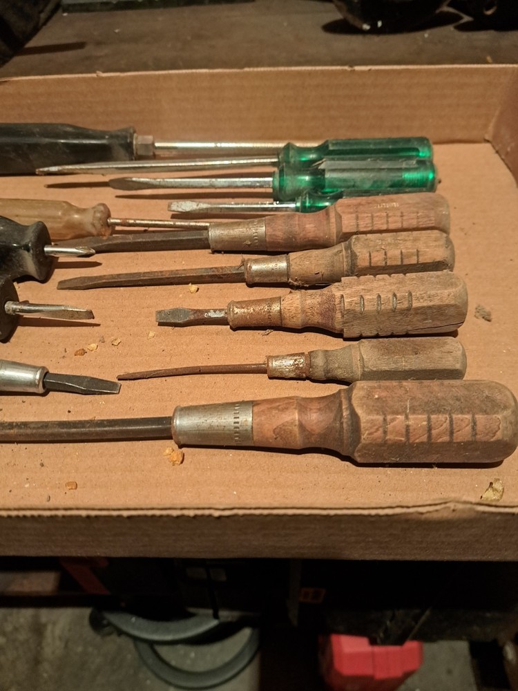 Screwdriver Flathead Phillips Misc Various Brands & Multi Purpose 13 total