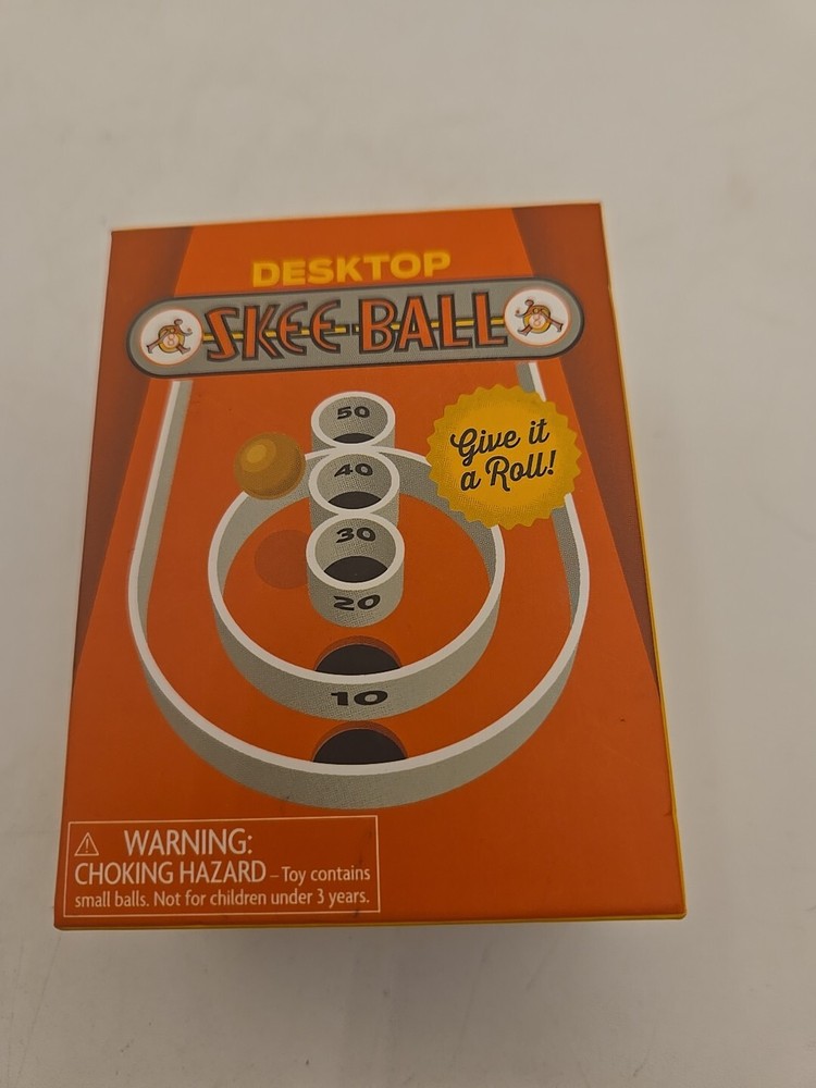 Desktop Skee-Ball: Give It a Roll! (Paperback or Softback)