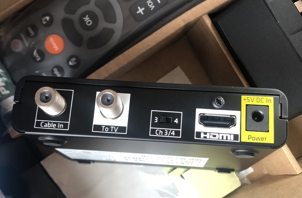 Evolution Digital HD Set Top Box DMS2004UHD With AC Adapter Remote HDMI Cable