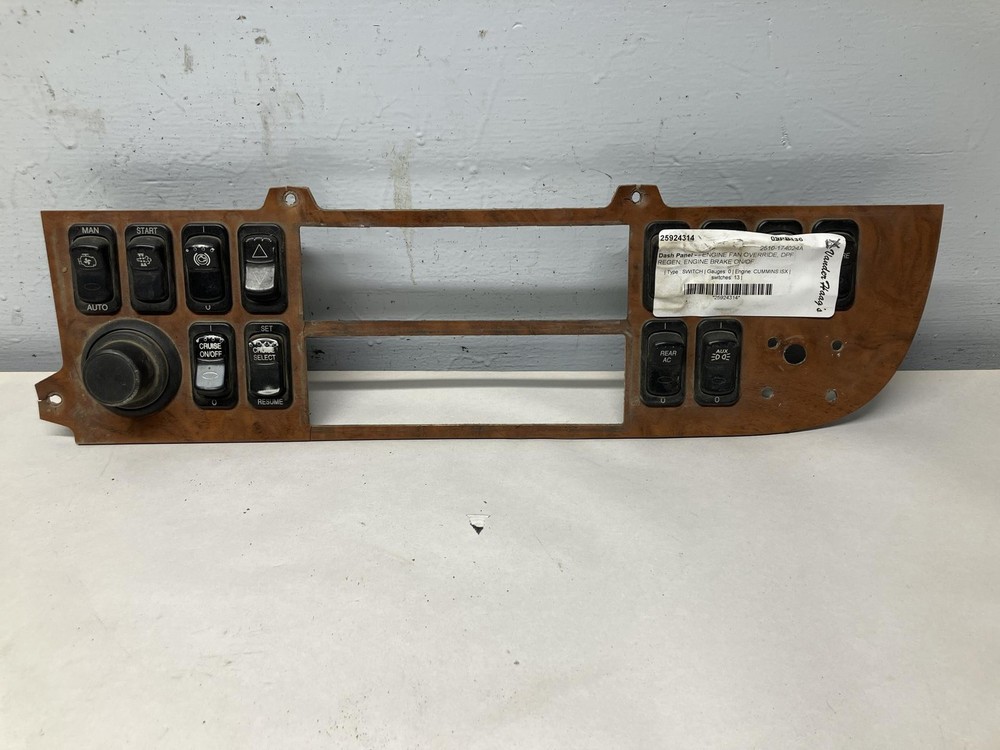 2006-2015 Peterbilt 386 SWITCH Dash Panel - Used | P/N S646016200