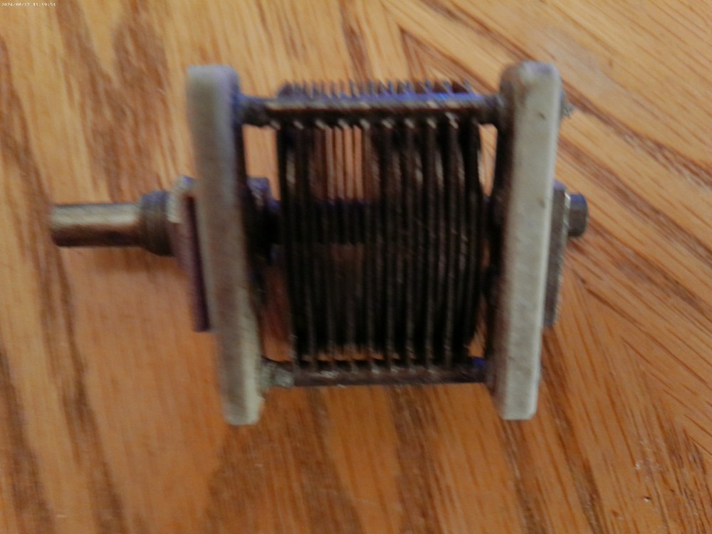 VINTAGE VARIABLE CAPACITOR TESTING GOOD AT 160PF