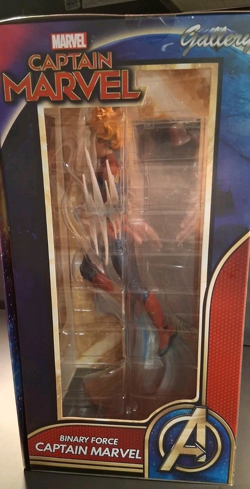 Marvel Comic Gallery Captain Marvel Binary Force Figure