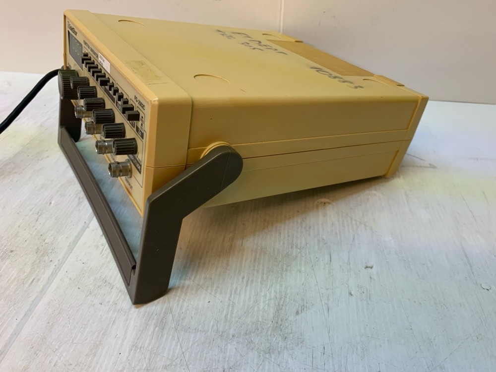 Gold Star Function Generator FG-2002C S8343