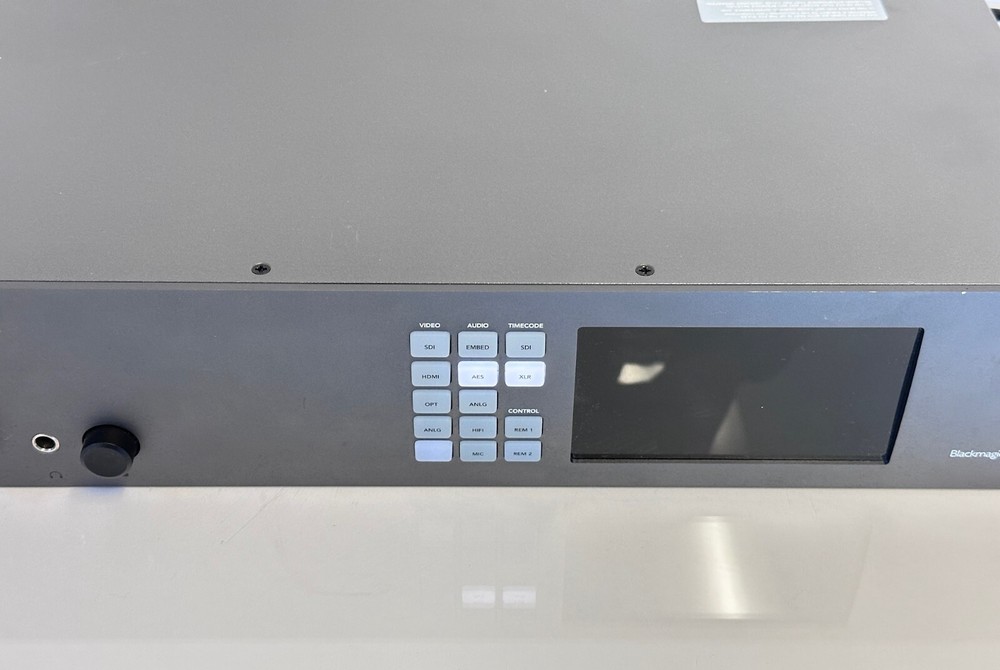 Blackmagic Design Avid Artist DNxIO Professional Video I/O Interface