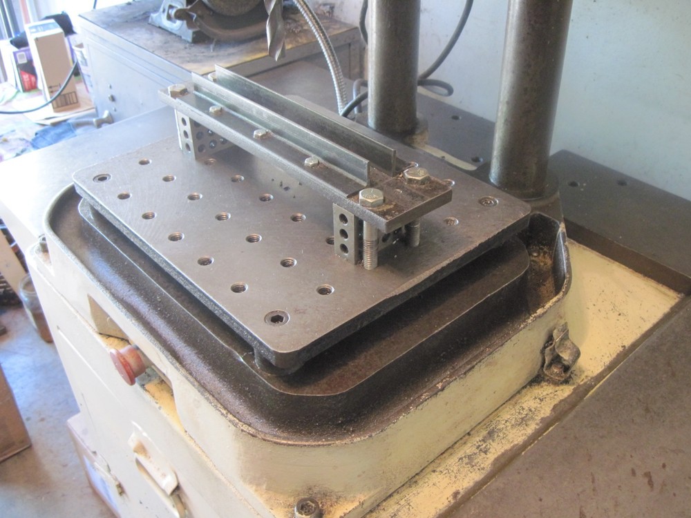 BURGMASTER 6 SPINDLE 1D DRILLING & TAPPING TURRET DRILL MACHINE