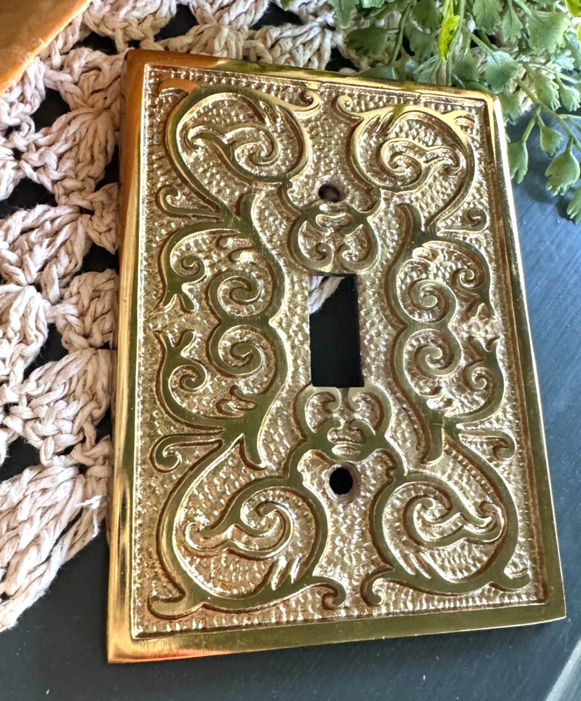 Gold Metal Single Toggle Light Switch Plate Wall Cover Decorator Ornate Scrolls