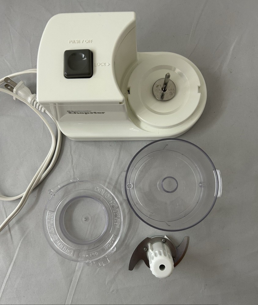 White Toastmaster Chopster Model 1111B Tested Working Mini-Chopper