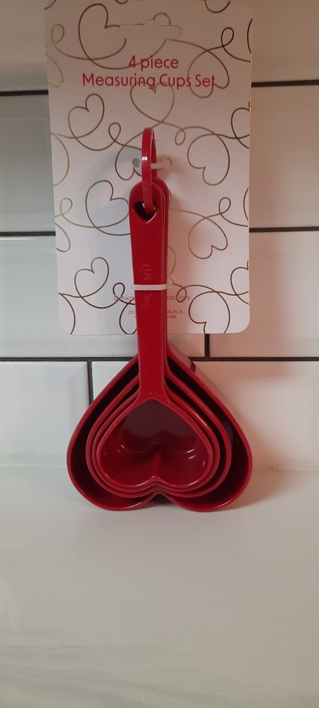 Red Heart Shape 4 Pc Measuring Cups