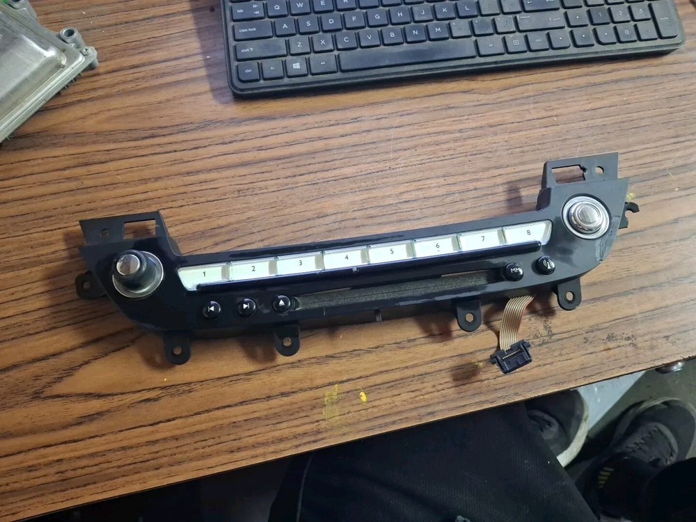 GENUINE ROLLS ROYCE 2009-2014 Ghost Radio/CD Select Panel 9199753 *Read*