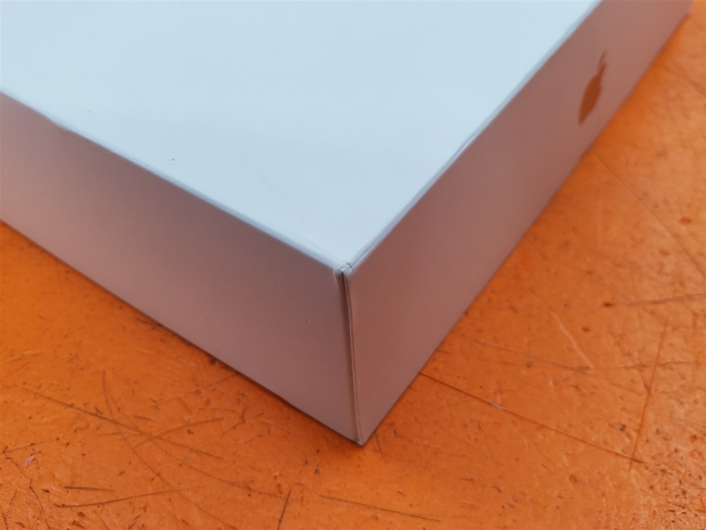 ⭐️⭐️⭐️⭐️⭐️ **EMPTY BOX** 64 GB iPad Air A2152