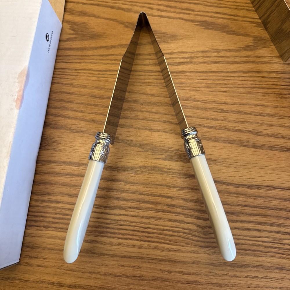 Debbie Meyer Cakecutter Duo In Ivory Stainless Cake Servers