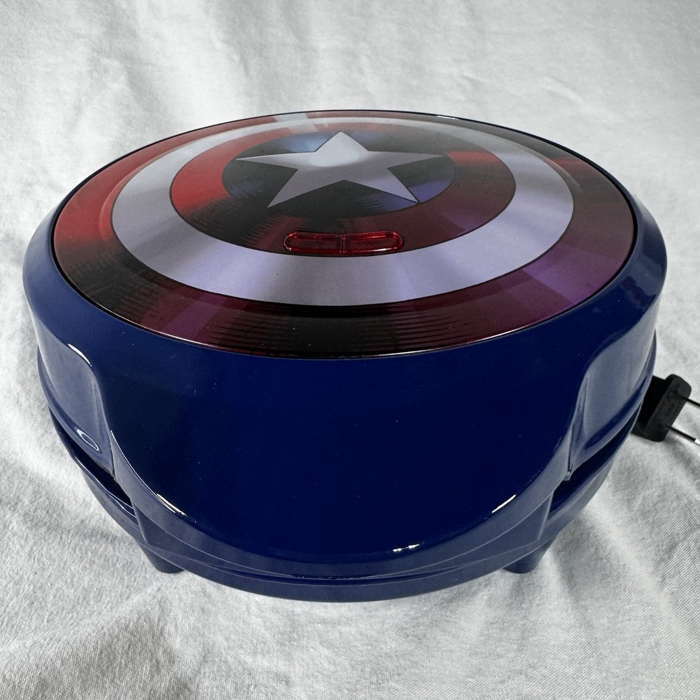 Marvel Captain America Shield 7" Waffle Maker MVA-278 BOX DAMAGE SHIPS FAST!