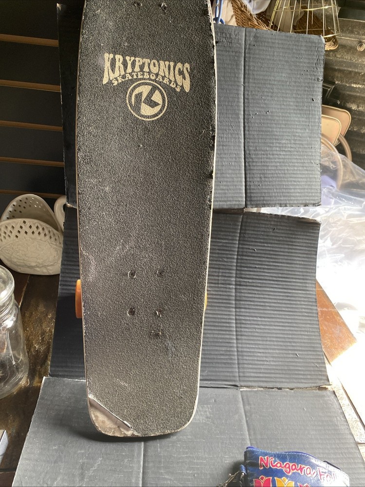 30" KRYPTONICS Since 1965 California Skateboard w/ kryptonic Wheels.