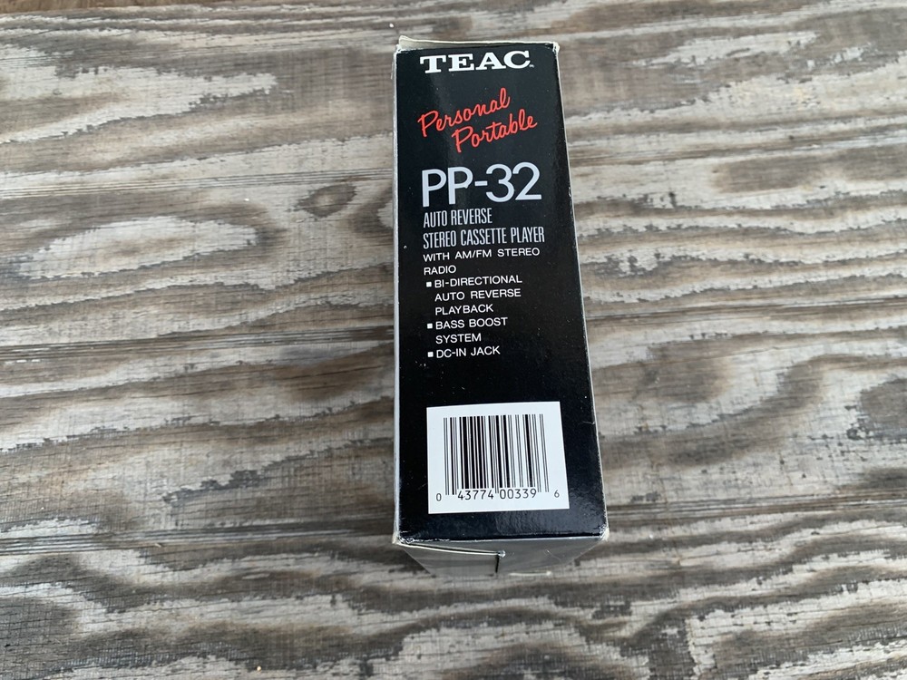 Teac PP-32 Walkman Cassette Player Fully Working