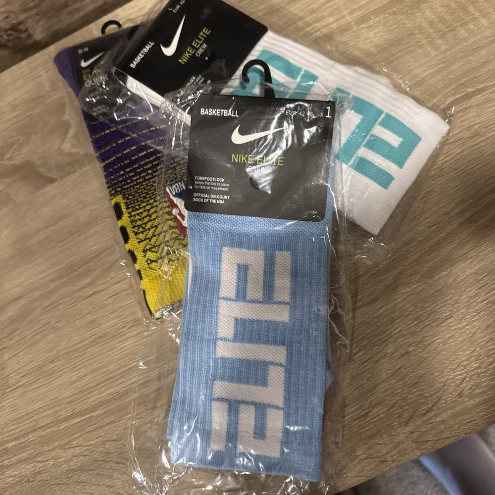3 PairNike NBA Elite Authentic Socks - Full Length Large