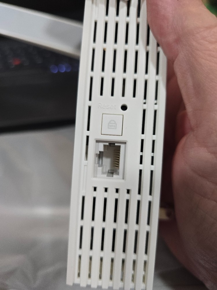 TP-Link RE715X AX3000 Mesh WiFi6 Wireless Extender - White