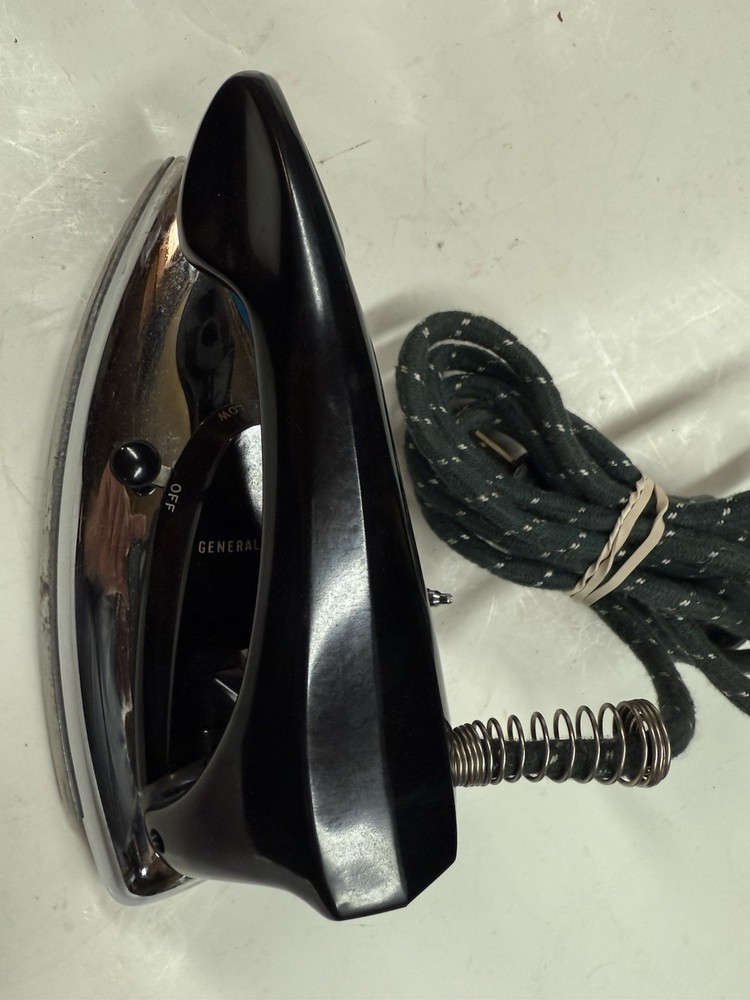 Vintage GE Clothes Iron