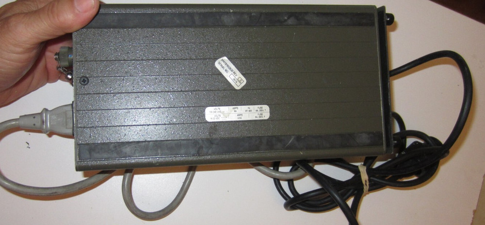 UNKNOWN BATTERY CHARGER POSSIBLE AIRCRAFT RELATED TURNS ON WORKING
