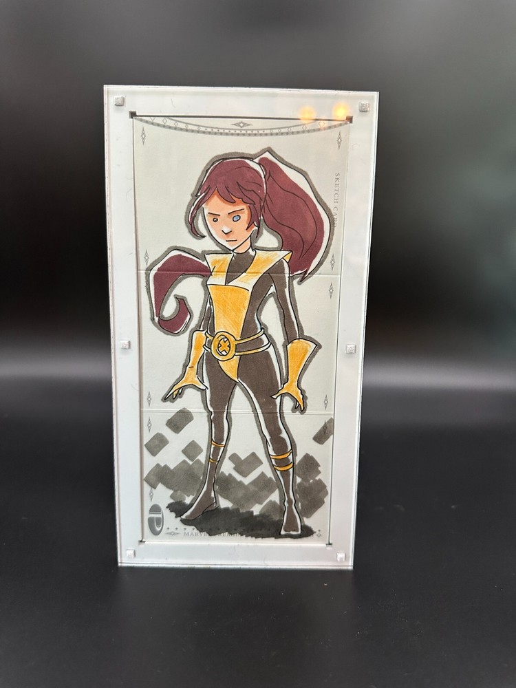 Marvel Magnetic Sketch Booklet Card Holder Display Case 3 Panel White