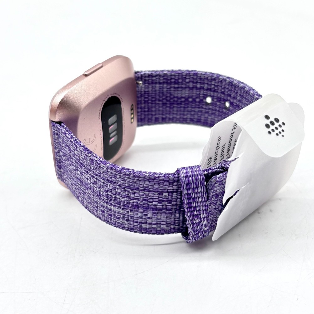 Fitbit Versa Special Edition Lavender Smartwatch w/ Interchangeable Bands FB504