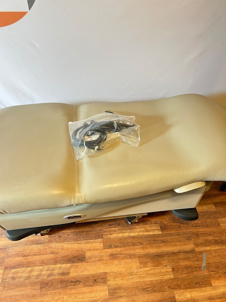Midmark 625-001 Power Exam Table