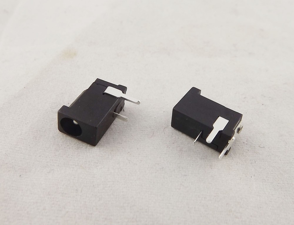2x Connector 3.5mm x 1.35mm Female Socket DC Power Supply 3 Pin PCB Panel Mount