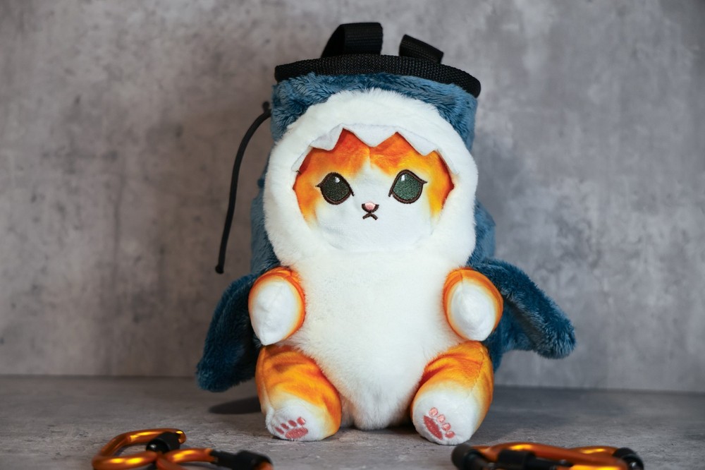 Plush chalk bag "Shark Kitty"