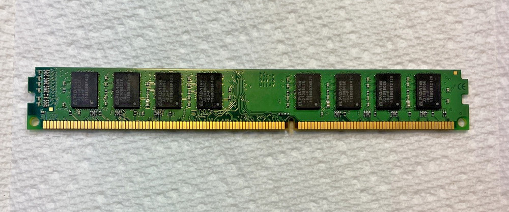 Kingston KVR1333D3N9/4G Desktop Memory Module.