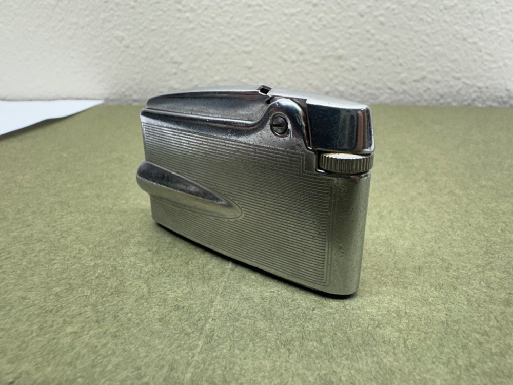 Vintage Ronson Varaflame Adonis Lighter