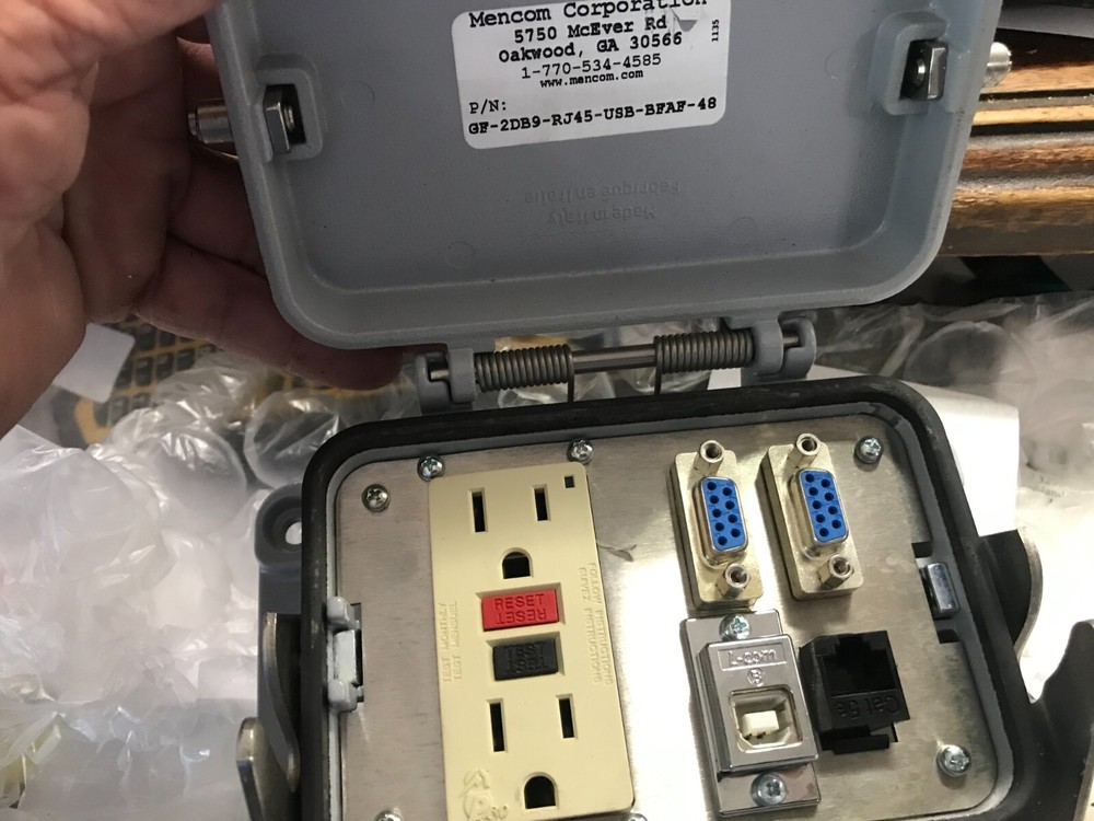 MENCOM GF-2DB9-RJ45-USB-BFAF-48 PANEL INTERFACE CONNECTORS