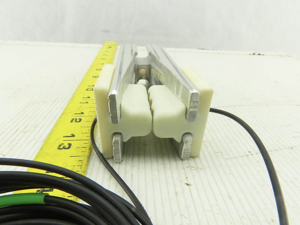 Keyence FU-77V Paper Processing Edge Detection Pass Through Fiber Optic Sensor
