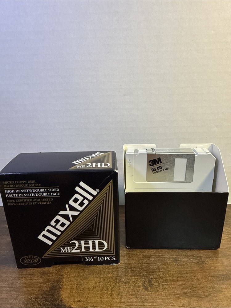 MAXELL MF2HD Micro Floppy Disk 8 total High Density Double Sided 3 1/2 OPEN BOX