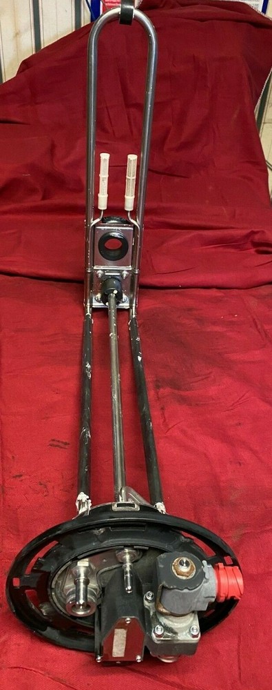 Freightliner Cascadia DEF Sensor    04-30798-000 ,Exhaust Header Pipe