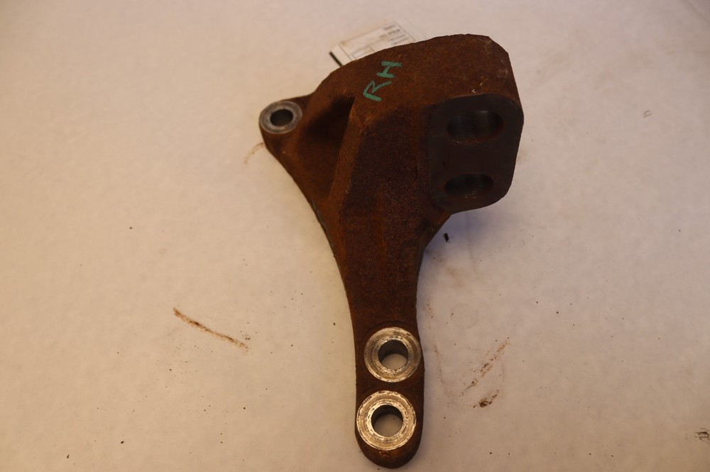 2008-2025 FREIGHTLINER CASCADIA 125 DD15 RIGHT ENGINE MOUNT SUPPORT BRACKET OEM