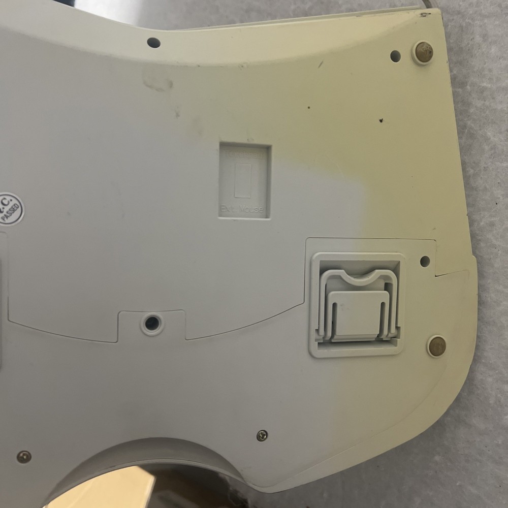 Vintage Keyboard Cirque Wave GKB340