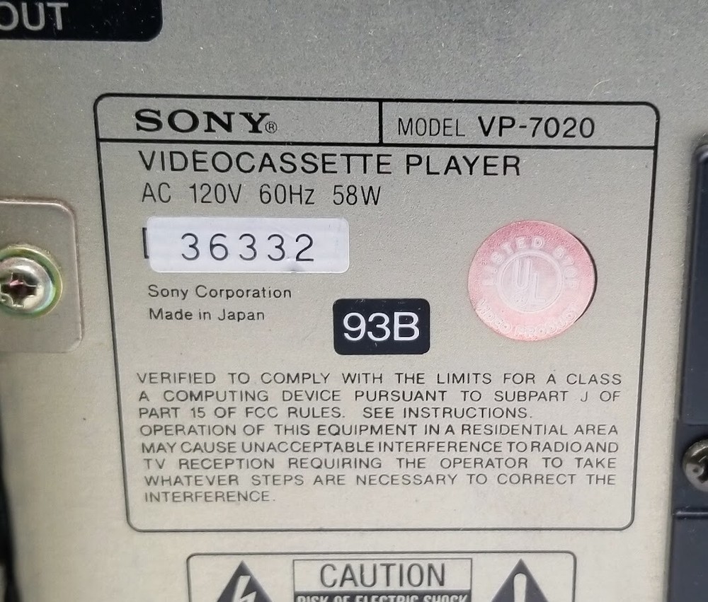 SONY VP-7020 VIDEOCASSETTE PLAYER