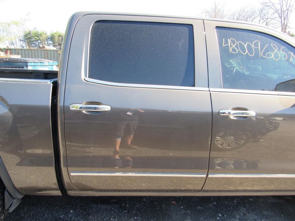 SIERRA150 2015 Glove Box 1035559
