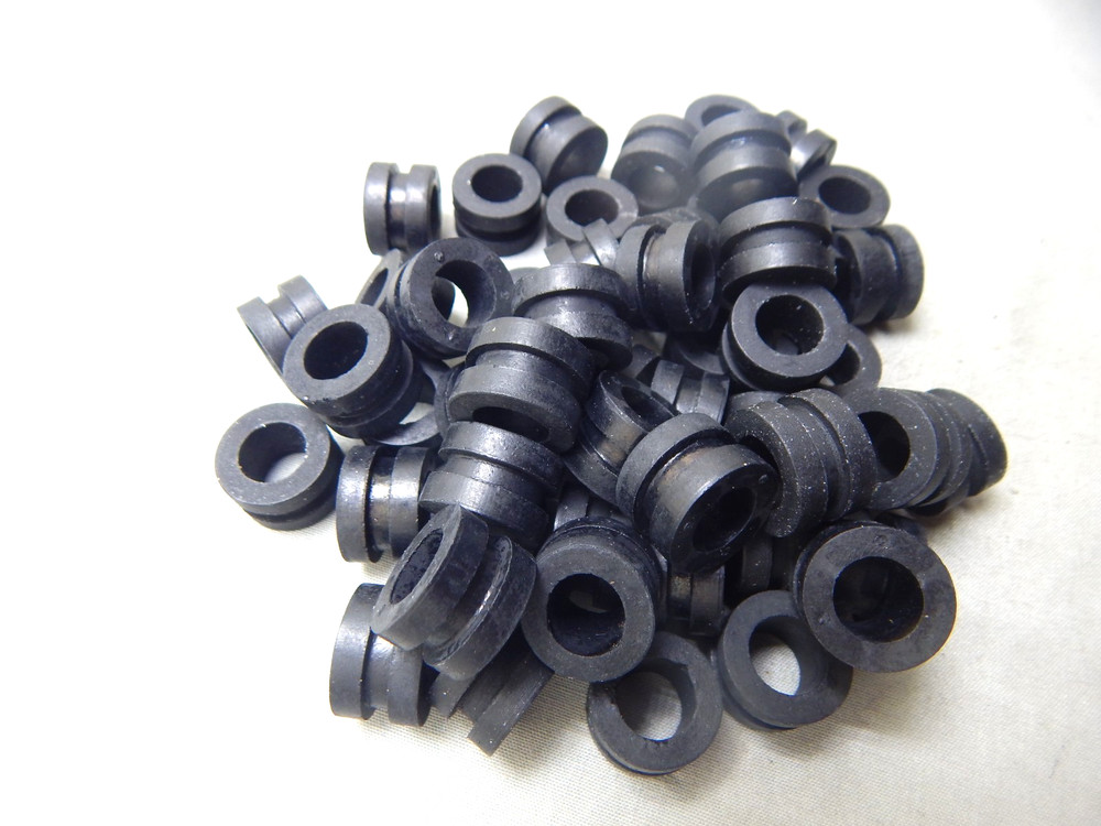 11/32" ID RUBBER GROMMETS