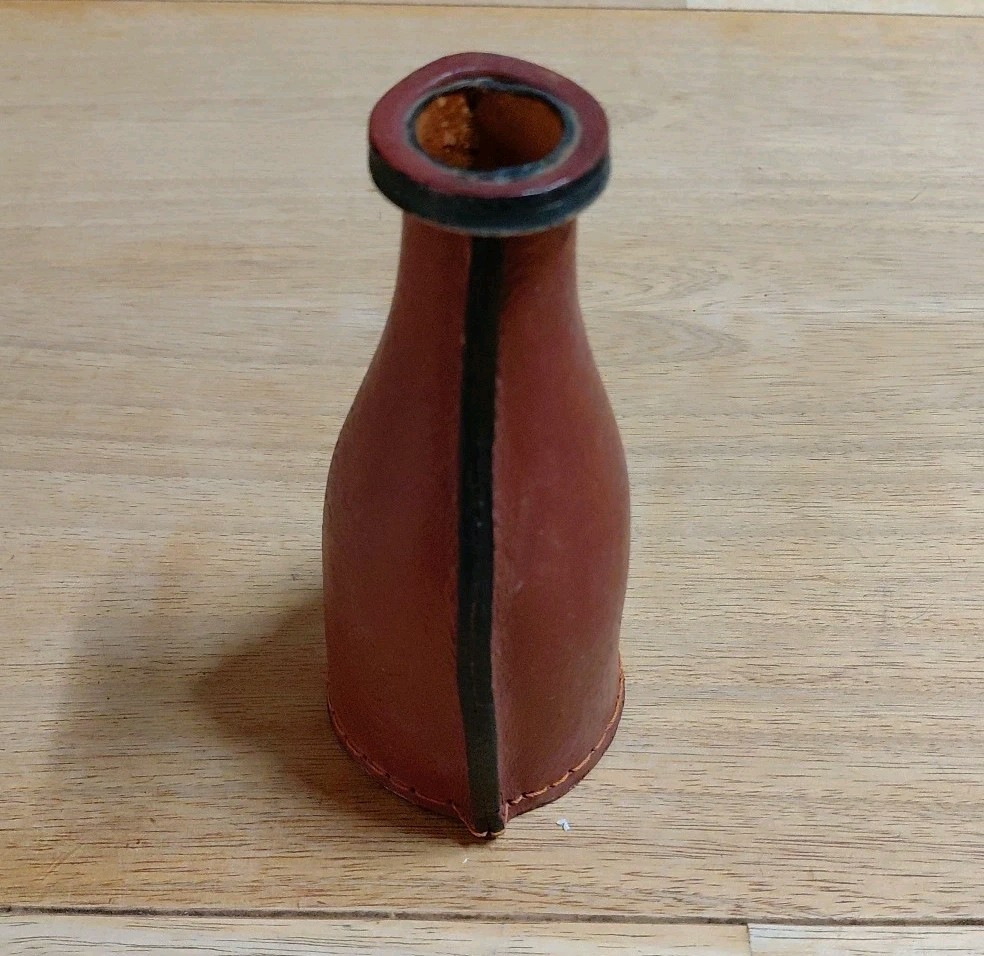 Vintage Shake Bottle for Pea Pool